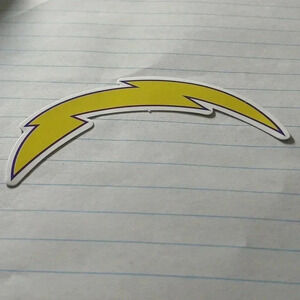 LA Chargers ..nwt..we bundle..enjoy